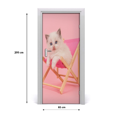 Samolepící fototapeta na dveře Kočka na lehátku