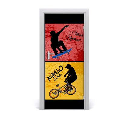 Fototapeta samolepící dveře kolo a skateboard
