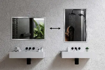 Nástěnné zrcadlo ve stříbrném rámu minimalistické provedení