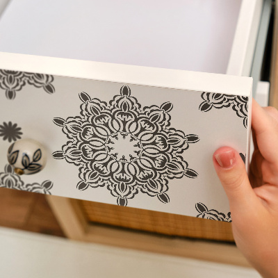 Tapeta na skříň Elegantní mandala