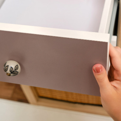 Tapeta na skříň Pastelově hnědá