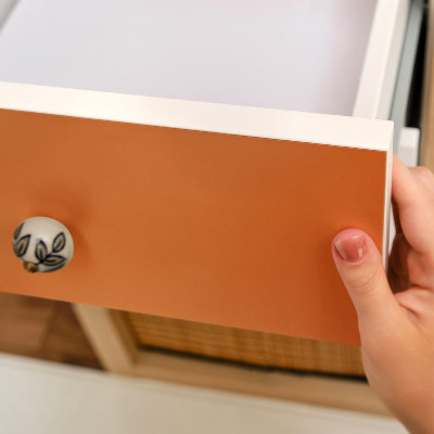 Tapeta na skříň Sytě oranžová