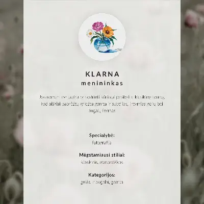 Dekorativní plakát s motivem jemných pastelových máků pro romantickou atmosféru