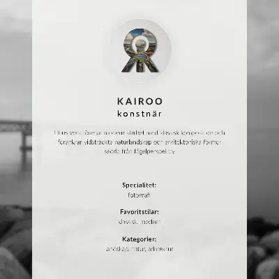 Plakát na zeď klidná krajina s mostem u skalnaté pláže pod šedou oblohou