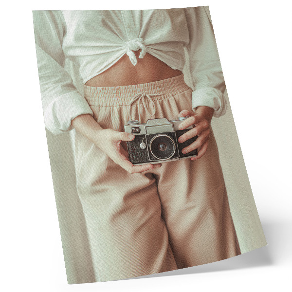 Nástěnný plakát Osoba retro fotoaparát světlé látky elegance