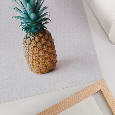 Dekorativní plakát Ananas s tyrkysovými listy na bílém pozadí