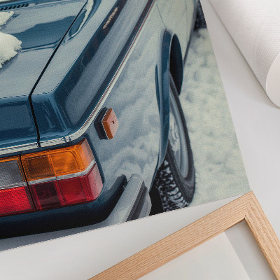 Dekorativní plakát Retro auto v sněhově modrém bílém pozadí