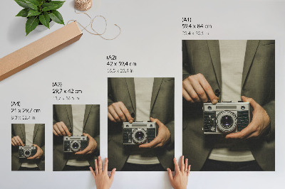 Nástěnný plakát Retro fotoaparát ruce elegantní retro styl
