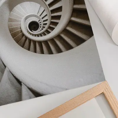 Plakátový obraz točité schodiště v moderní architektuře