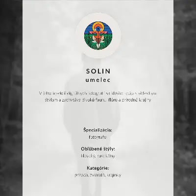 Dekorativní plakát elegantní kůň na jarním rozkvetlém poli