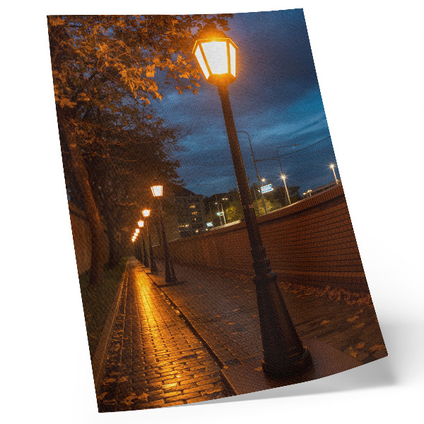 Plakátový obraz Noční uliční lampy teplá záře klidná atmosféra