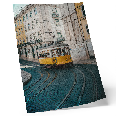 Plakátový obraz Žlutá tramvaj v zatáčce městské ulice