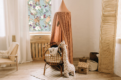 Okenní roleta vnitřní se vzorem srnčí zvěře, ptáků a králíků