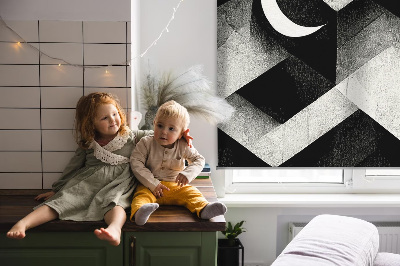 Roleta zatemňovací s motivem trojúhelníků v abstraktním stylu