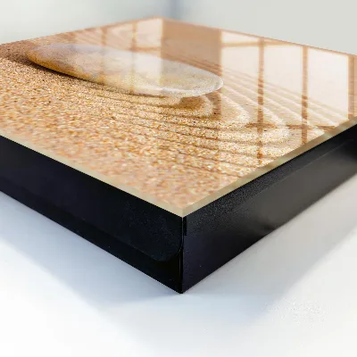 Skříňka na klíče v designu kámen na písku