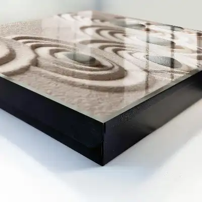 Designová skříňka na klíče Zenový klid