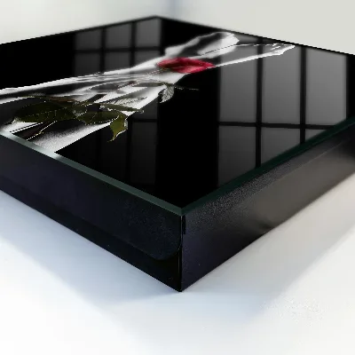 Designová skříňka na klíče s motivem elegance růže