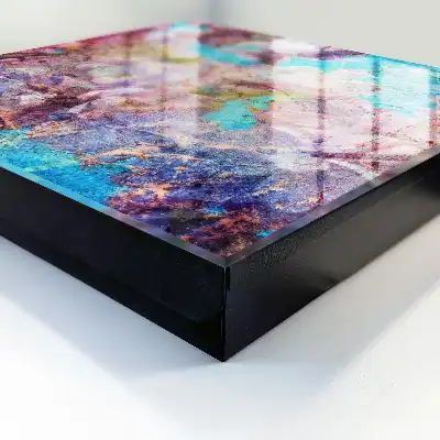 Designová skříňka na klíče Barevné květiny