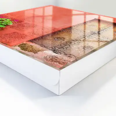 Designová skříňka na klíče Červená fasáda
