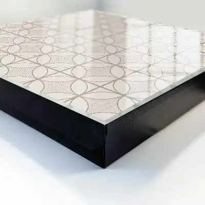 Skříňka na klíče Elegantní geometrie