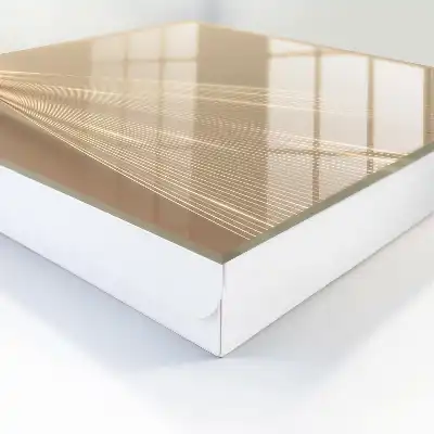 Designová skříňka na klíče Minimalistické linie