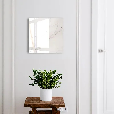 Skříňka na klíče v mramorovém designu