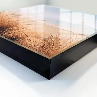 Designová skříňka na klíče Krajina s trávou