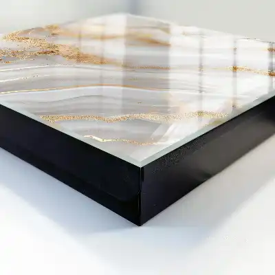 Designová skříňka na klíče Abstraktní elegance