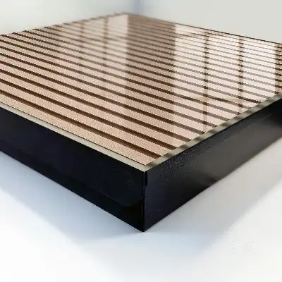 Designová skříňka na klíče Teplé linie