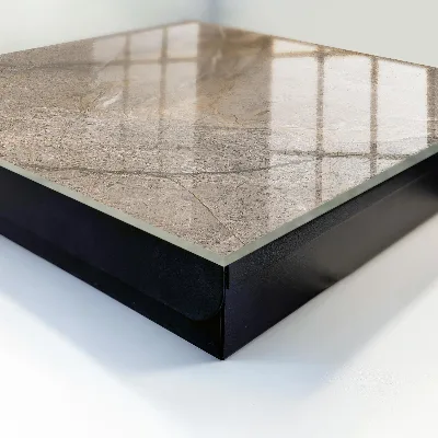Designová skříňka na klíče s přírodní strukturou