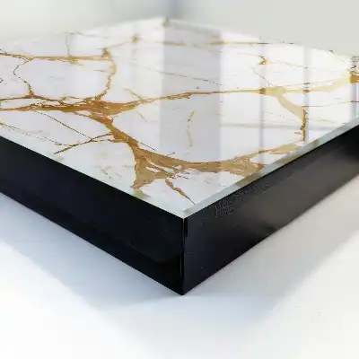 Designová skříňka na klíče Mramorový vzor