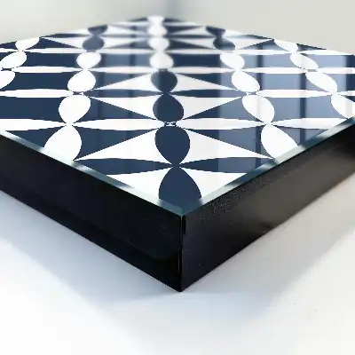Designová skříňka na klíče Geometrická elegance