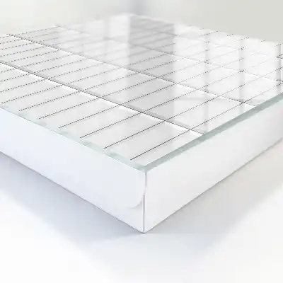 Designová skříňka na klíče Subtilní geometrie