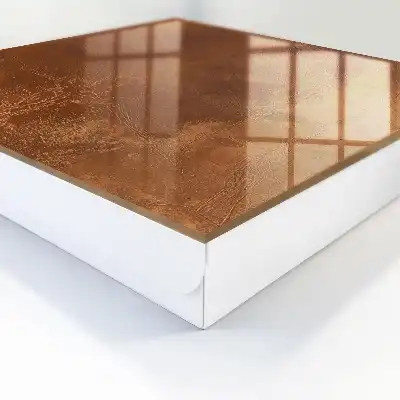 Designová skříňka na klíče Textura kůže