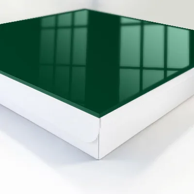 Designová skříňka na klíče v lahvově zelené barvě