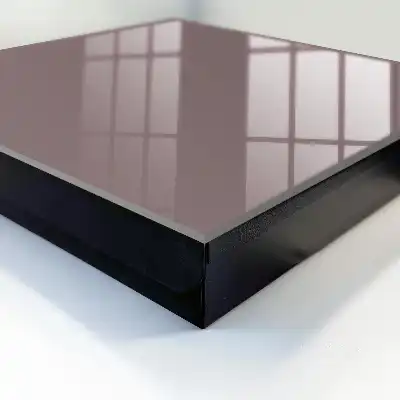 Designová skříňka na klíče Popelavě hnědá