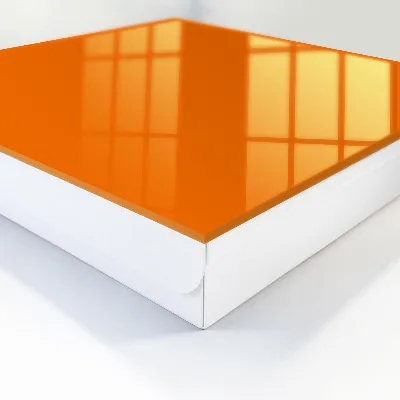 Designová skříňka na klíče v oranžovém provedení