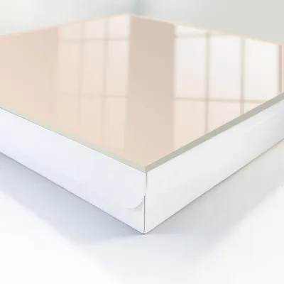 Designová skříňka na klíče v teplé béžové barvě