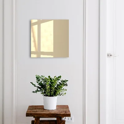 Designová skříňka na klíče v tlumené hnědé barvě
