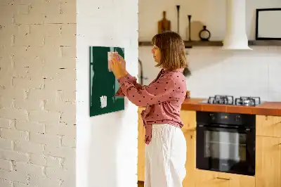 Magnetická psací tabule v lahvově zelené barvě