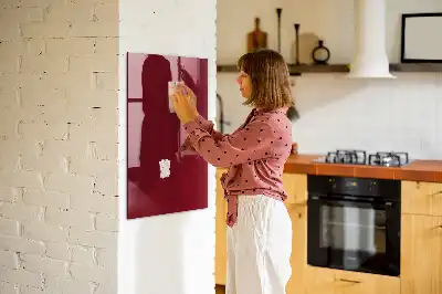 Magnetická psací tabule vínová