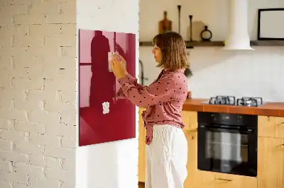 Magnetická kreslící tabule v červené barvě