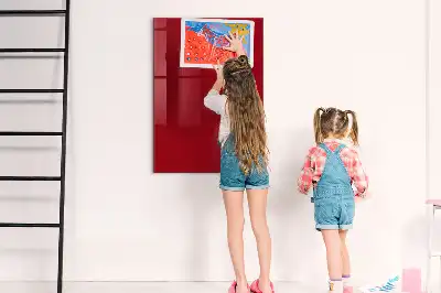 Magnetická kreslící tabule v červené barvě