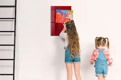 Magnetická kreslící tabule v červené barvě