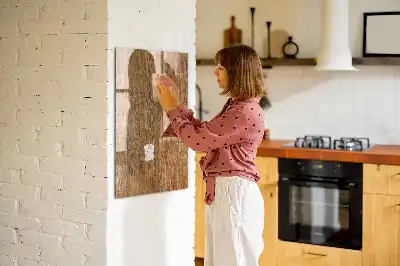 Magnetická kreslící tabule v dekoru teplého dřeva