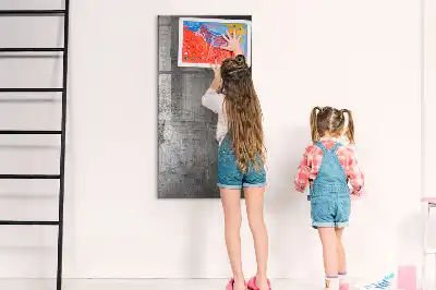 Magnetická kreslící tabule s motivem poškrábaného kovu