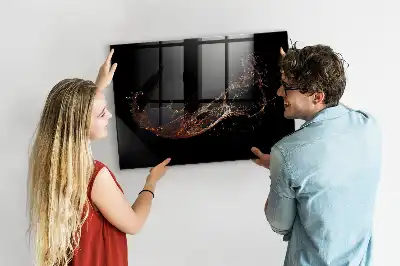 Magnetická tabule na kreslení v designu rozlitého nápoje