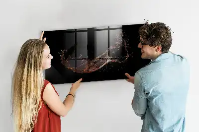 Magnetická tabule na kreslení v designu rozlitého nápoje