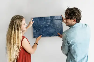 Magnetická popisovací tabule v elegantním mramorovém designu
