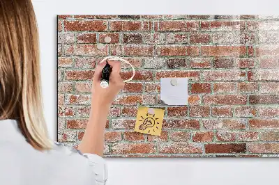 Magnetická popisovací tabule v designu cihlové zdi